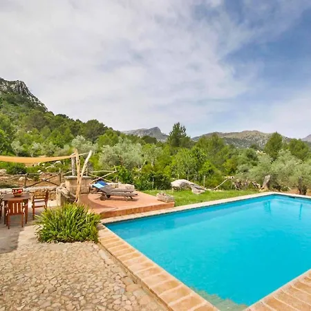 Guillo Villa *